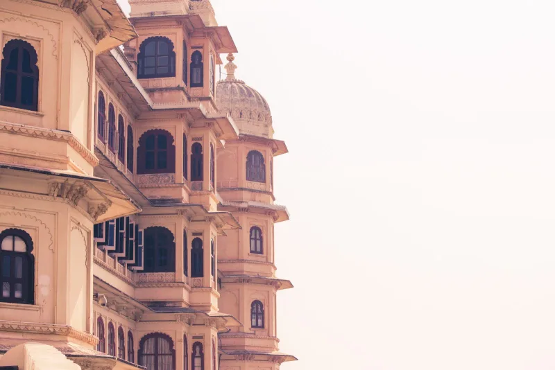 City Palace overlooking Lake Pichola, Udaipur