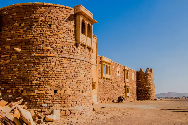 Sonar Qila — the golden sandstone Jaisalmer Fort at sunset